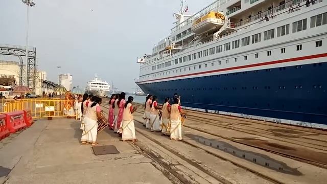 #Fred_Olsen_Cruise_Line
#BOUDICCA 🌹🌷🌹
berthing
Ernakulam wharf cochin port trust смотреть онлайн