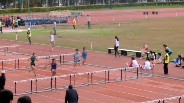 Inter school C grade 100mh Chan Shannon Vera смотреть онлайн