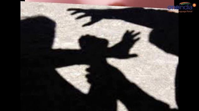 Bengaluru girl wearing Burqa molested, molester bites girl and ran away | Oneindia News смотреть онлайн