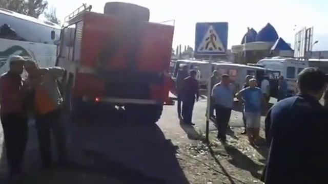 Авторынок Барыс 3. Автобус улетел с трассы. смотреть онлайн