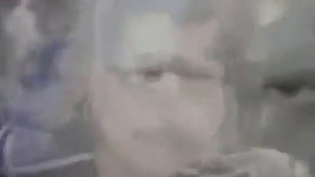 Freddie Mercury - Living On My Own (1993) смотреть онлайн