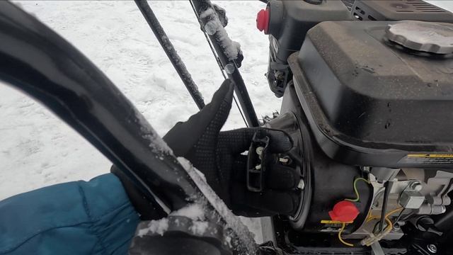 Отзыв на бензиновый снегоуборщик HUTER SGC 4100. смотреть онлайн