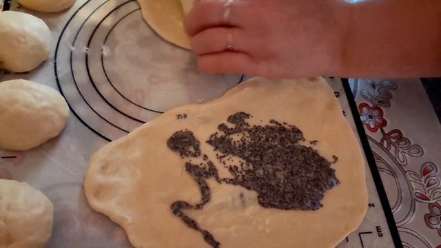Булочки сердечек с маком.😋