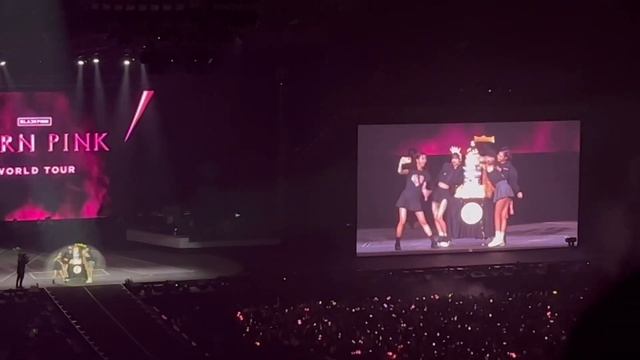Blackpink Concert Day 2 [Lisa’s Birthday] FULL interaction | Born Pink Concert PH смотреть онлайн