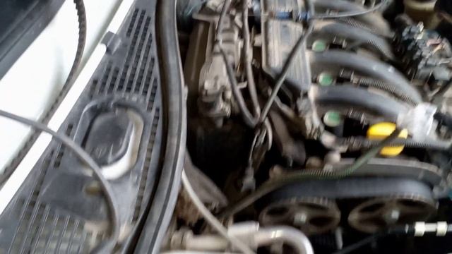 рено ларгус к4м смена ремня грм ,16 клапанов.Небольшое смещение меток. Часть №1 смотреть онлайн