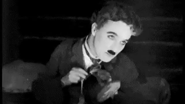 Charlie Chaplin's Gif Animation + Ministry's 'N.W.O.' = sync. смотреть онлайн