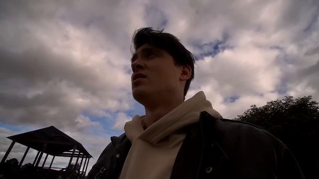 1 серия Я ЖИВУ ТЕПЕРЬ В ЖУТКОМ ДОМЕ В ПОЛЕ С БОЛЬНОЙ БАБКОЙ. МНЕ СТРАШНО смотреть онлайн