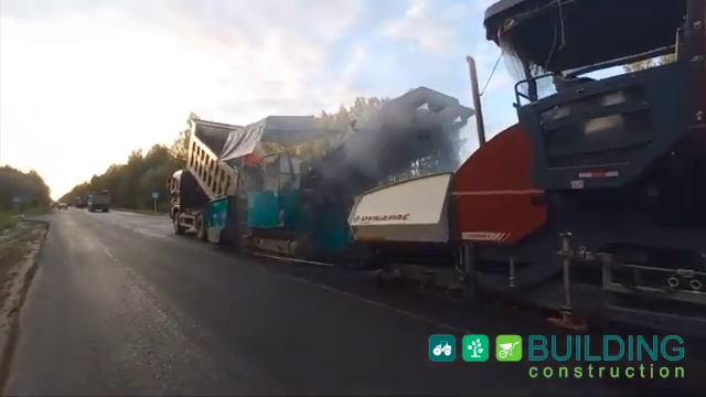 Перегружатель асфальта VOEGELE MT 1000 смотреть онлайн