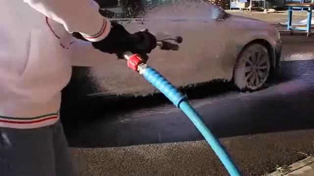 Lancia doppia con alta pressione e schiuma смотреть онлайн