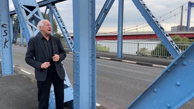 Открытые фермы и заклепки Синего моста в Дуйсбурге смотреть онлайн