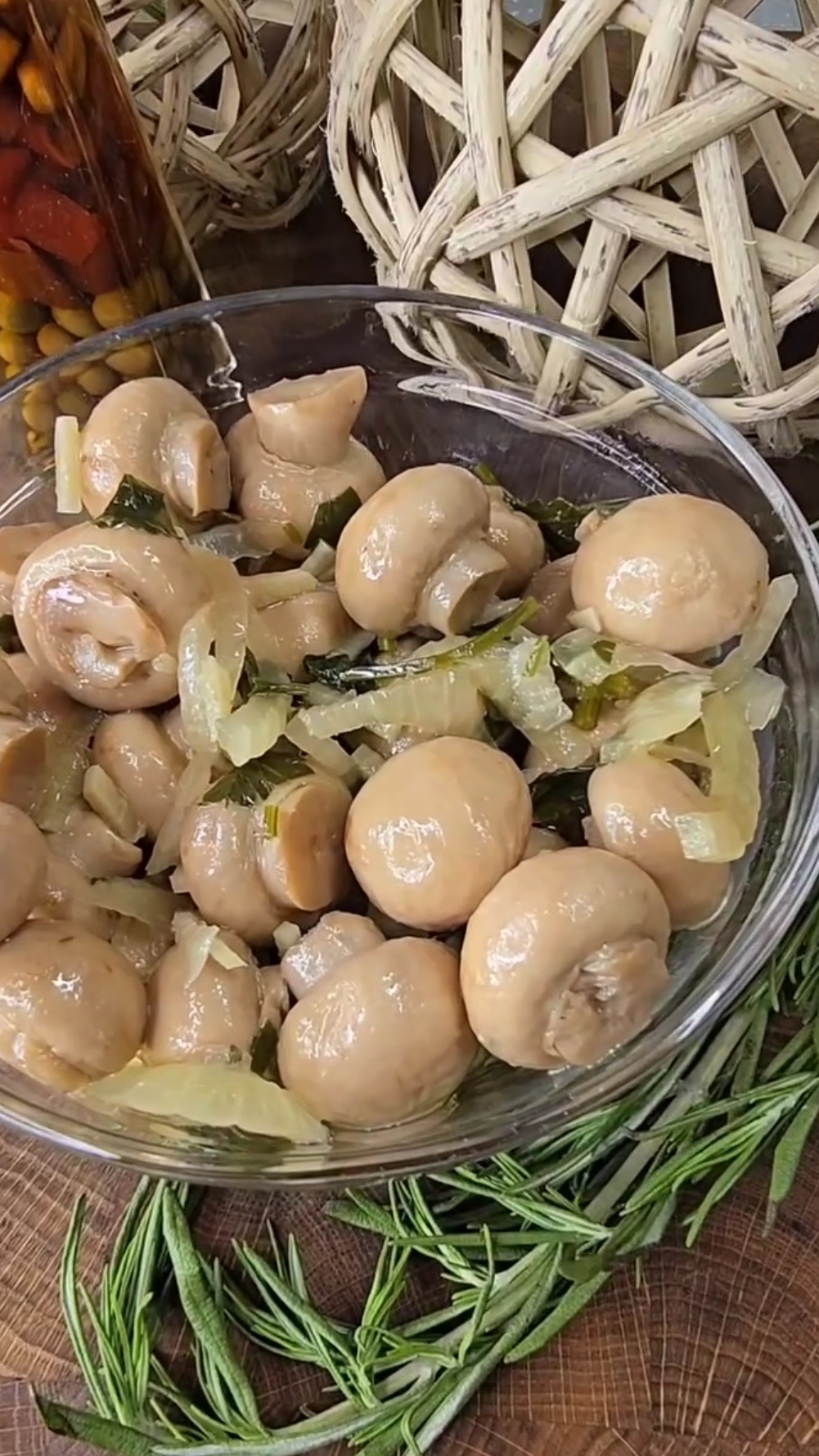 Маринованные шампиньоны быстро, просто, а главное обалденно вкусно. смотреть онлайн