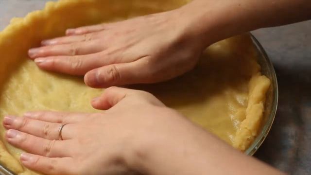 Recreating the Banana Pie at Dona Manis, One of Singapore's Oldest Bakeries смотреть онлайн
