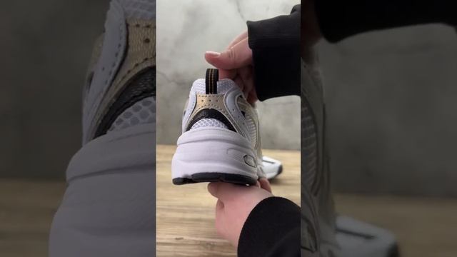 Кроссовки New Balance 530 смотреть онлайн