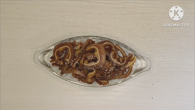 Вкусная и бюджетная закуска из свиных ушей. смотреть онлайн