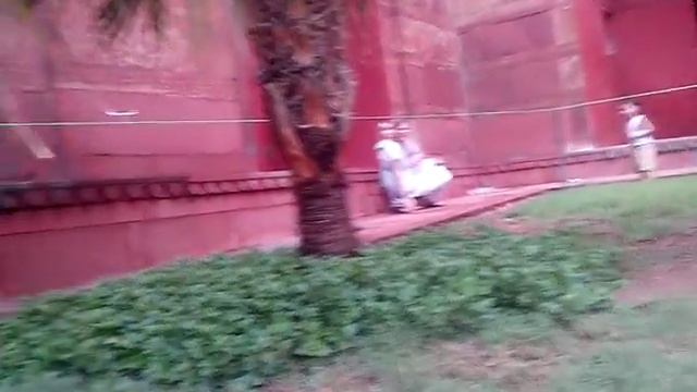 Красный форт в Агре смотреть онлайн