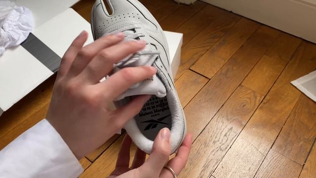 (𝘌𝘯𝘨 + 𝘒𝘙) Reebok x Maison Margiela Tabi grey sneakers : Unboxing, On-feet, Review смотреть онлайн