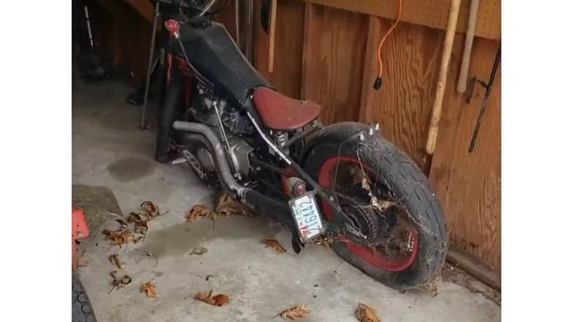 Svenmeister's 2004 "Johnny Chop RIP" Honda CL chopper build. Barnfind in Kansas! смотреть онлайн
