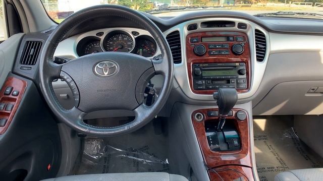 The Automotive Company - 2005 Toyota Highlander Limited смотреть онлайн