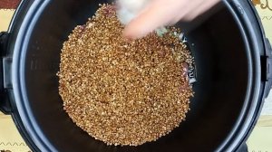 Куриные сердечки с гречкой в мультиварке.