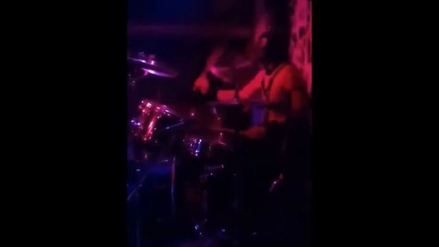 Enema Shower - drummer - Brooklyn Brno 2016 смотреть онлайн