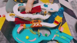 Машинки лабиринт автотрек играем в месте #трек #тачки #лабиринт #машинки #игрушки