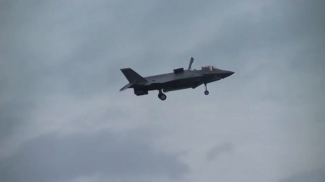 RIAT 2016: Lockheed Martin F-35 Lightning II смотреть онлайн