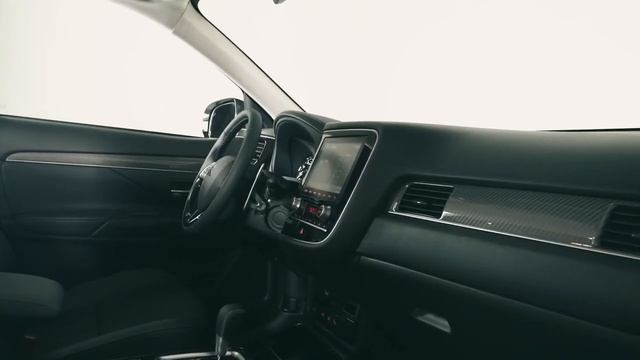 Мультимедиа система Mitsubishi Outlander 2020 года смотреть онлайн