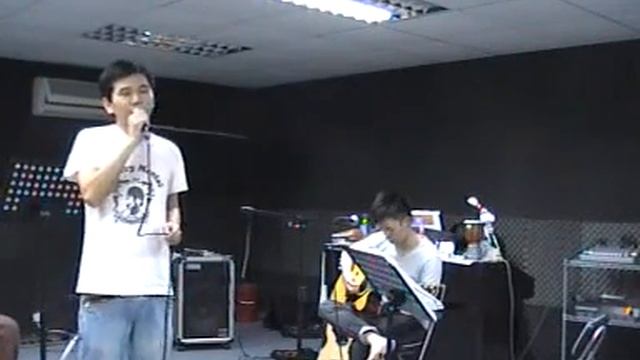Adam Lambert - Mad World (cover).MOD смотреть онлайн