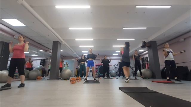 СИЛОВАЯ ТРЕНИРОВКА / ГРУППОВАЯ ТРЕНИРОВКА / BODY SCULPT / SUPER STRONG смотреть онлайн