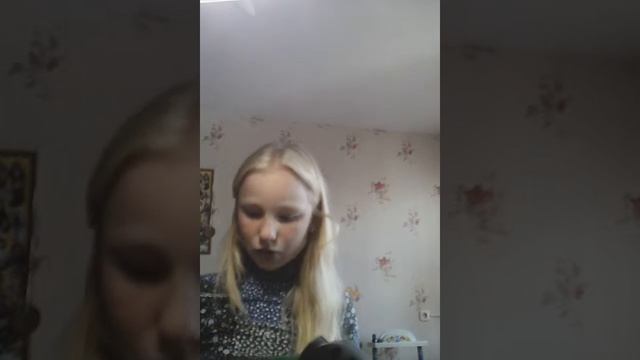 Сумочка для всяких мелочей смотреть онлайн