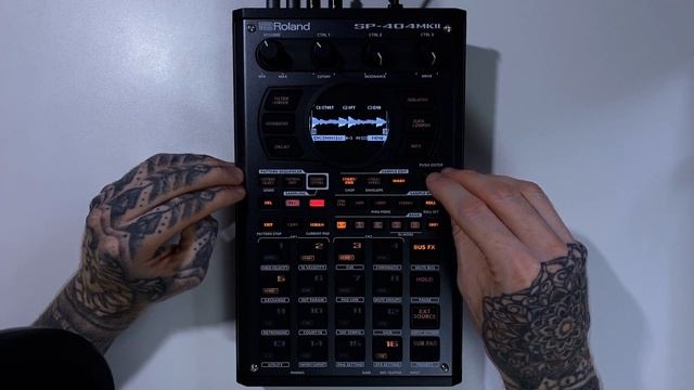 Roland SP-404 MKII Tutorial Series 08 - Using The Transport Controls смотреть онлайн