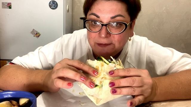 МУКБАНГ/ШАУРМА САМОЛЕПНАЯ смотреть онлайн