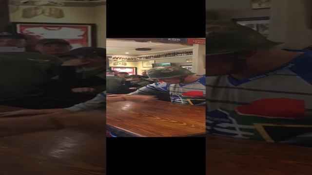 В баре смотреть онлайн