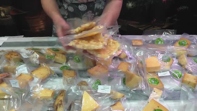 ГОТОВЛЮСЬ К БАНКЕТУ И ПРЕЗЕНТАЦИИ СЫРОВ