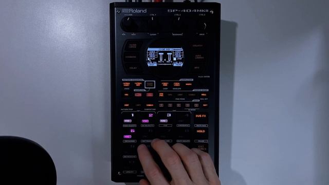 Roland SP-404 MKII Tutorial Series 45 - DJ Mode - Setting Cue Points смотреть онлайн