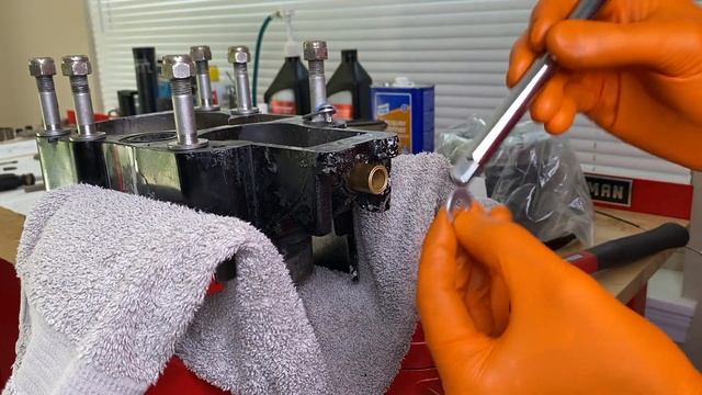 Replace Mercruiser alpha one gen 1(2) outdrive Bellows - PART 5 смотреть онлайн