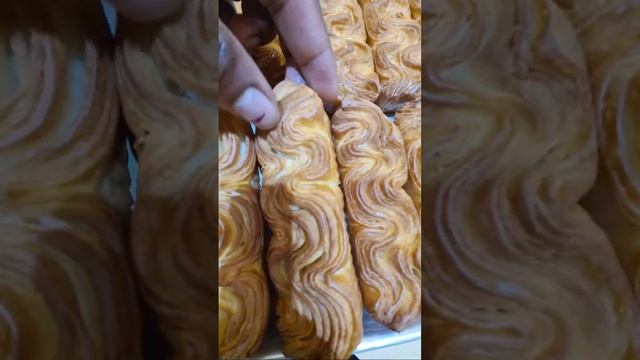 LAMINATED BRIOCHE RESULTS смотреть онлайн