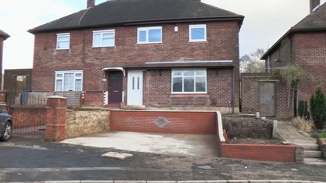 Young Man Renovates Unattended Garden All By Himself | Homes Under The Hammer смотреть онлайн