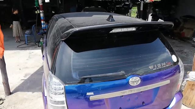 Toyota Wish colour shift paint смотреть онлайн