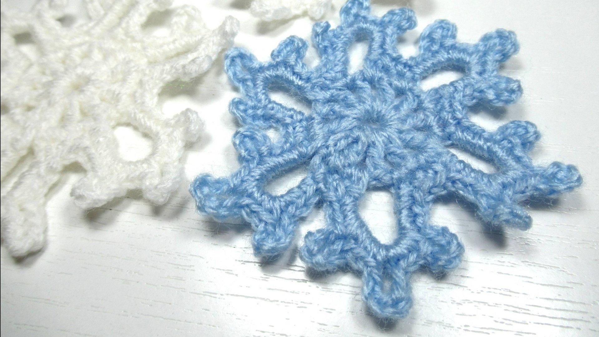 Как связать снежинку крючком смотреть онлайн