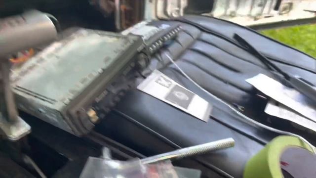 PUT TWO SKAR AUDIO 12’s IN THE CUTLASS смотреть онлайн