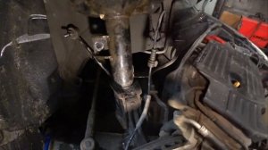 Зима не сдаётся! Меняю пружины передних стоек сузуки SX4.