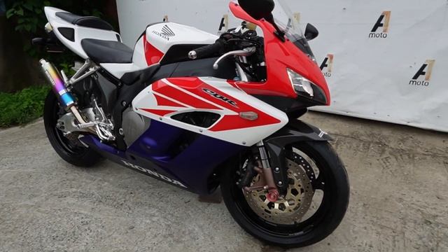 Honda CBR1000RR, 2004, Осмотр продажа Владивосток