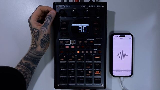 Roland SP-404 MKII Tutorial Series 20 - EXT Source Functions смотреть онлайн