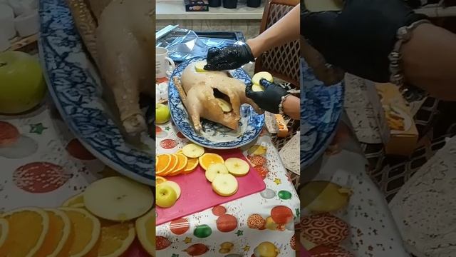 гусь в духовке