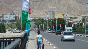 Город Ленинабад ныне город Худжанд живой звук города Согдийская область Таджикистан ...