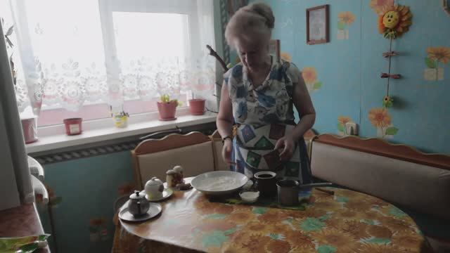 Как Приготовить Дрожжи из Хмеля по-Деревенски! Хмелевая Закваска для Хлеба! смотреть онлайн