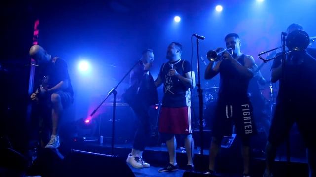 2018-10-18 The Superbullz смотреть онлайн