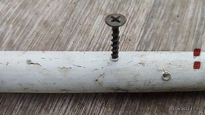 капельный полив из трубы и саморезов