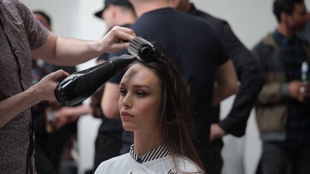 label.m WE ARE TWO//² - Educational How-to: Sleek & Smooth Hair - Goda смотреть онлайн